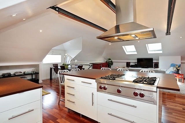 Building Photo - 6288 Dover St