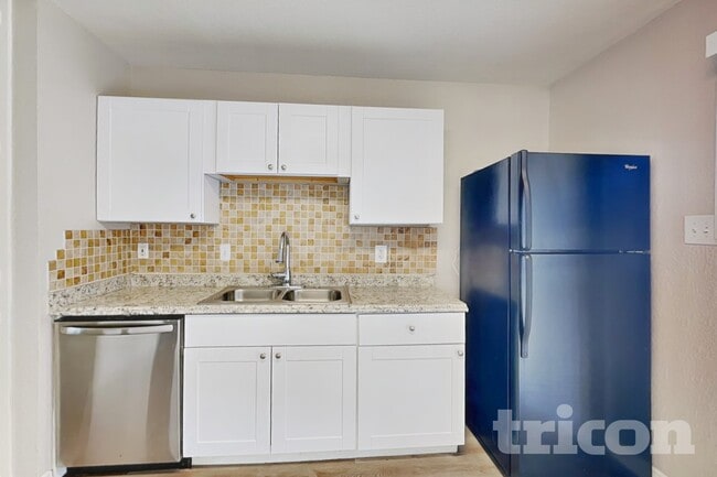 Building Photo - 9506 Sugarloaf Dr