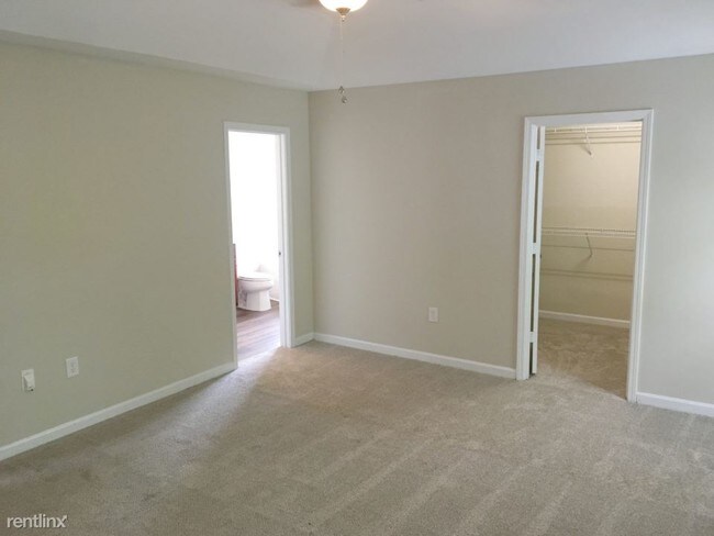 Building Photo - 2708 Markham Woods Ct