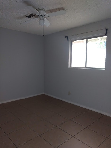 Building Photo - 2213 W Adams Ave #2