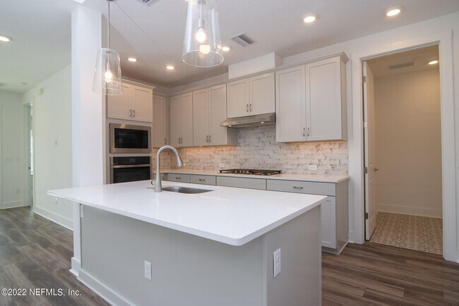 Foto del edificio - 183 Millenia Dr