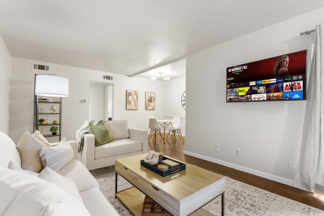 Photo - 2800 Escada Dr Townhome