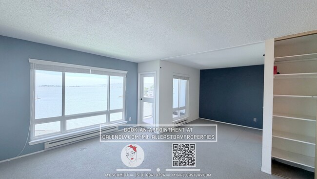 Foto del edificio - 1BD/1BA in Emeryville, Features stunning marina views! Amenities, water, garbage, and 1 parking s...