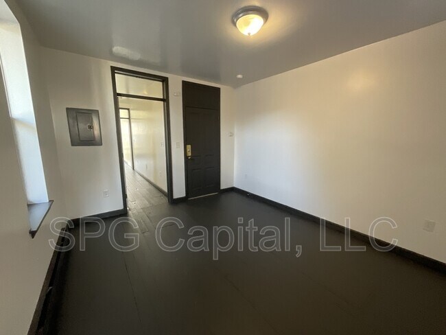 Foto del edificio - 659 W Philadelphia St