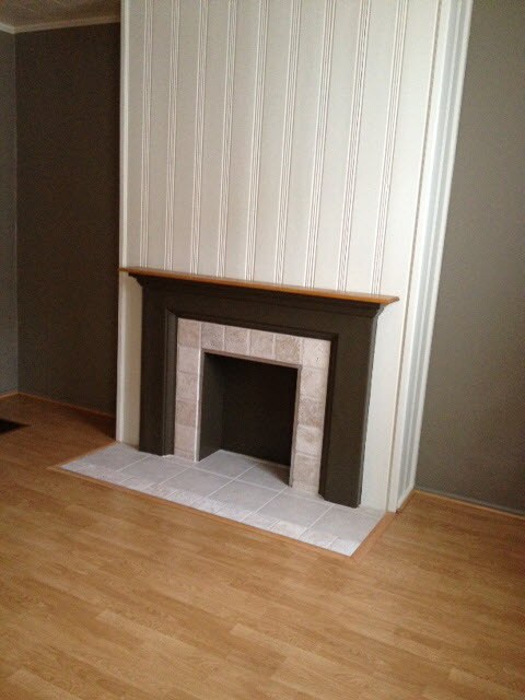 Decorative fireplace in living room - 2828 Sarah St
