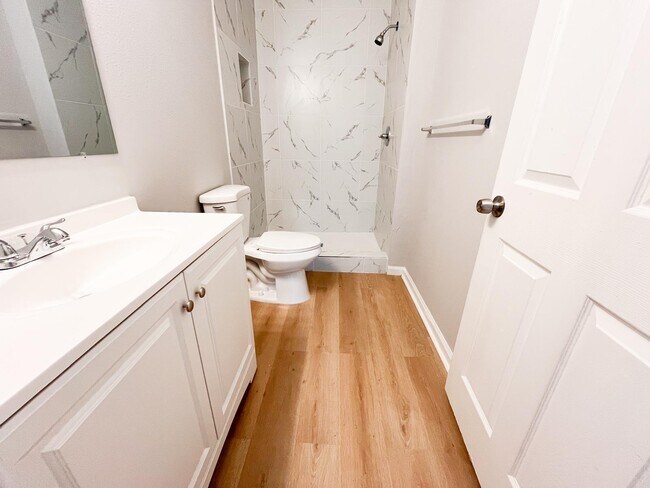 Foto del edificio - 5289 Stacy St