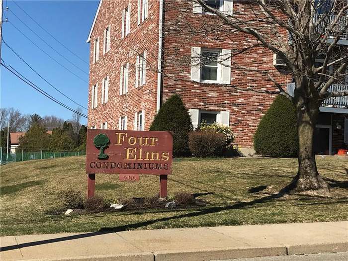 200 Manville Hill Rd Unit 107, Cumberland, RI 02864 Condo for Rent in
