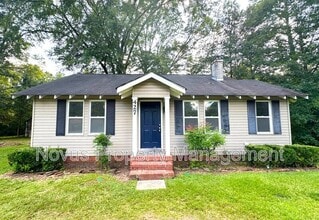 Building Photo - 427 Adamson Ave