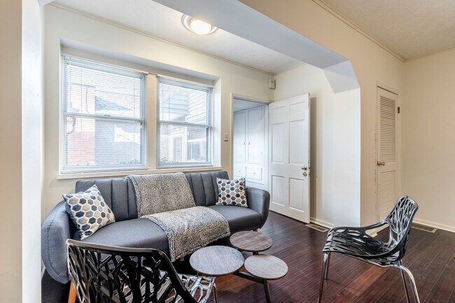 Foto del edificio - 222 Thurman Ave