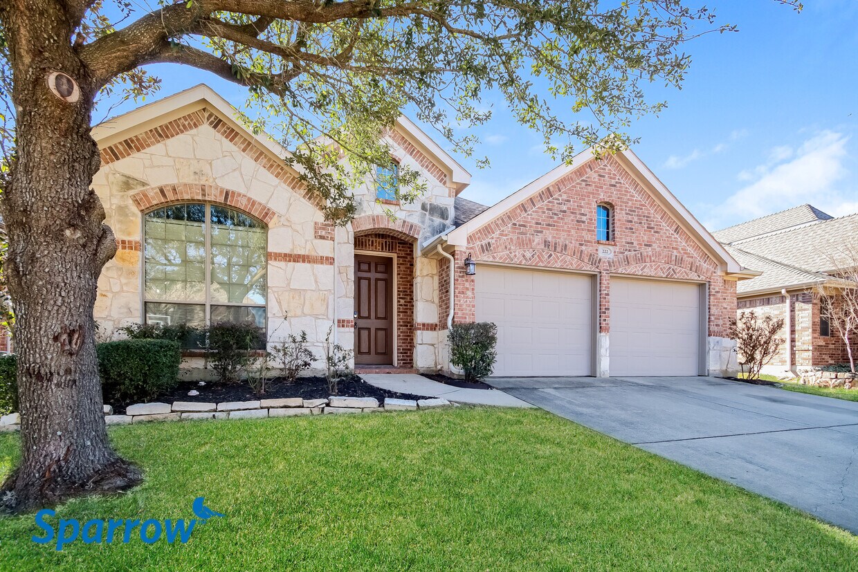 Foto principal - 222 Vernon Drive