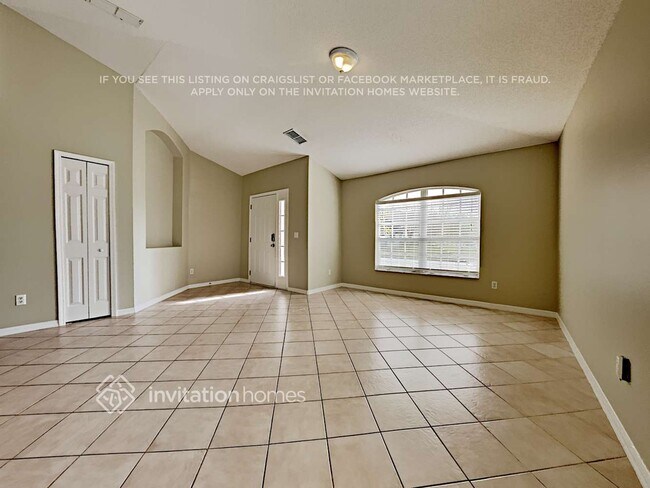 Foto del edificio - 8028 Birman St