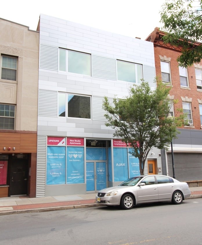 Primary Photo - 234-236 E State St
