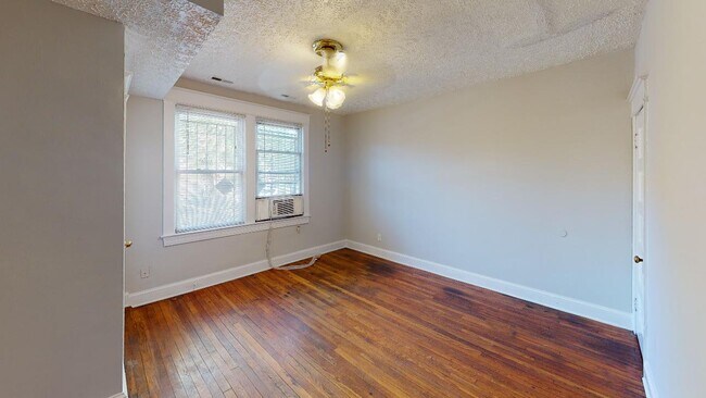 Foto del edificio - 1112 Raum St NE