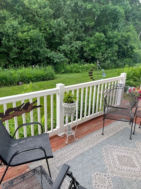 Patio and Backyard - 2401 Brand Farm Dr