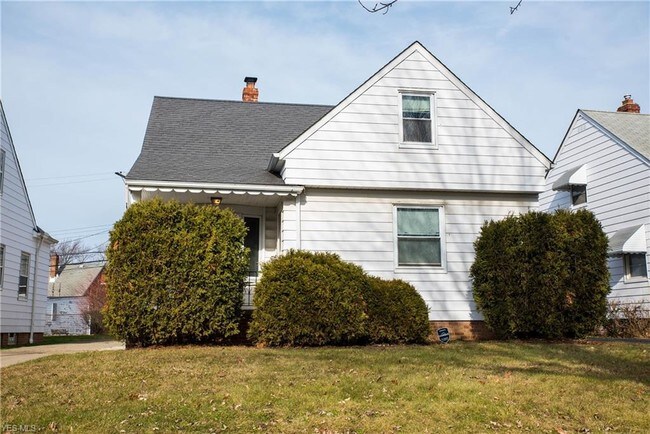 Building Photo - 18401 Maple Heights Blvd