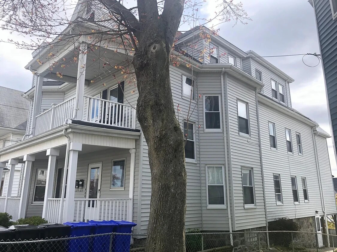 Foto principal - 52 Crescent Ave