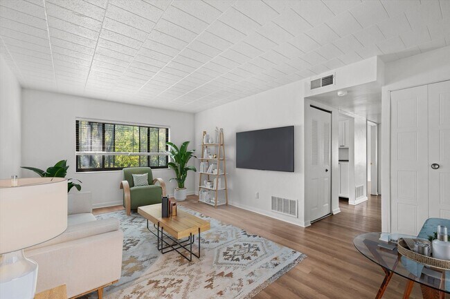 Foto del interior - Edgewood Court