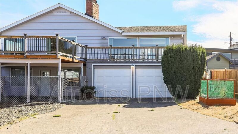 Primary Photo - 1764 N James St