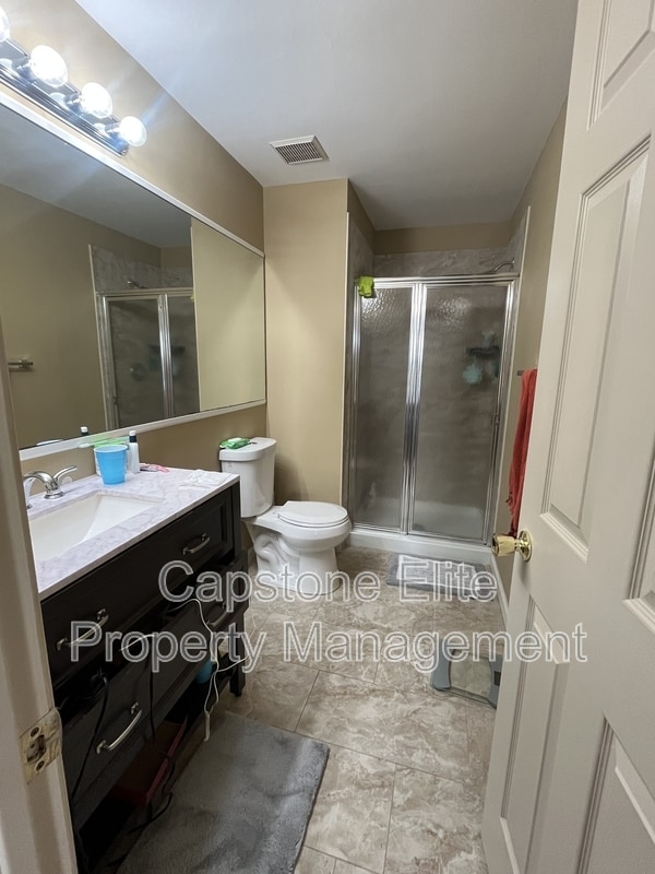 Building Photo - 30 Richmond St