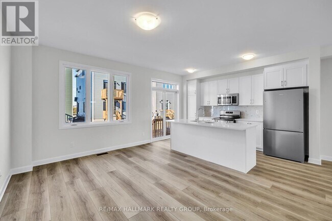 Building Photo - 2526 Esprit Dr