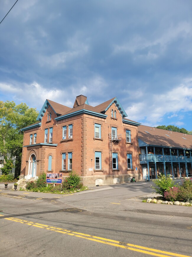 Building Photo - The Lofts on Mill River