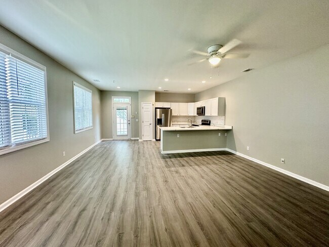 Foto del edificio - Newly Updated Three Bedroom Home in Westbury Park!