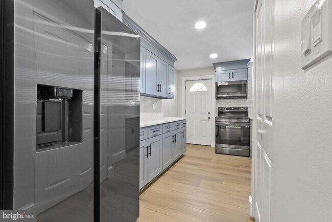 Foto del edificio - 613 Harvard St NW