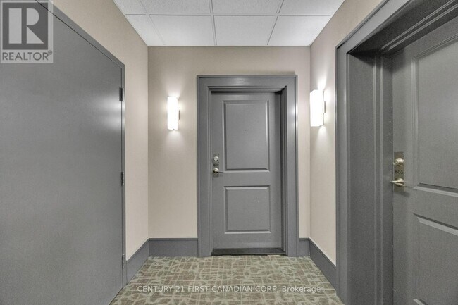 Photo du bâtiment - 330 Ridout St N