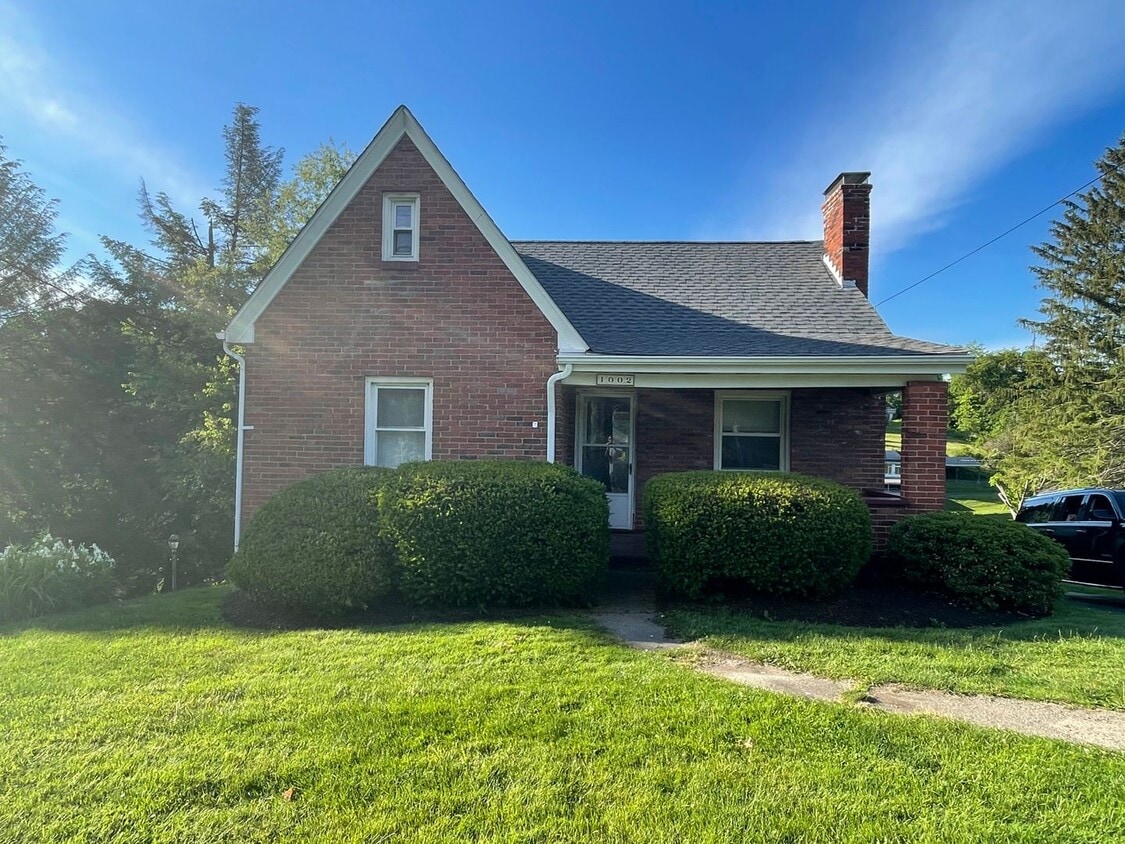 Primary Photo - Hopewell - 3 Bedroom & 1 Bathroom - Near 5...