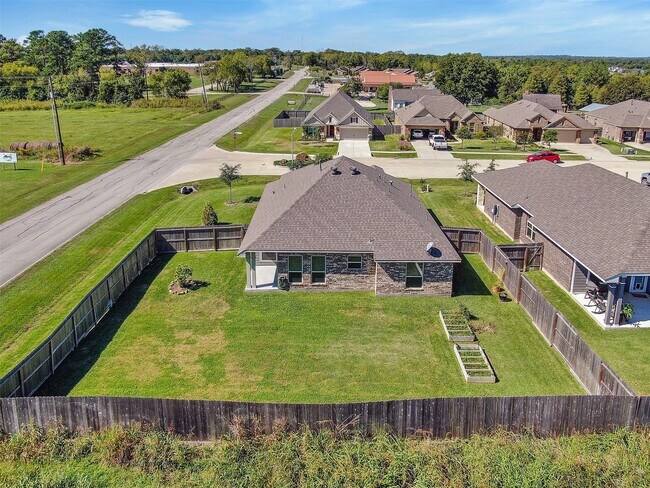 Foto del edificio - 243 Racetrack Ln