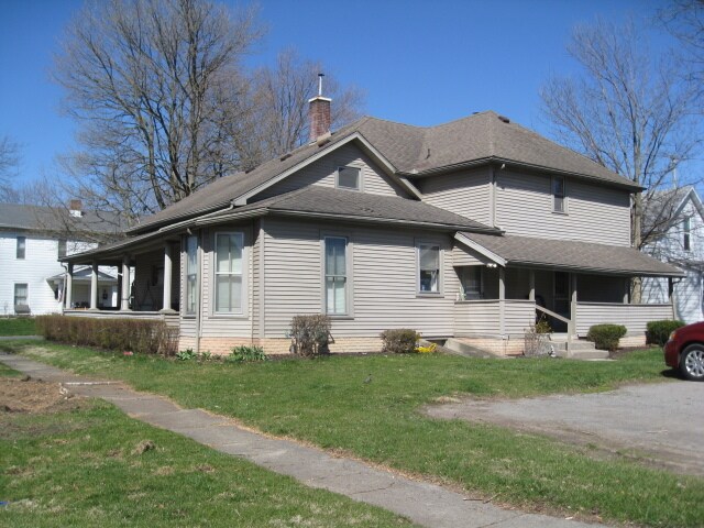 118 S. Harrison St - Duplex right side - 118 S Harrison St