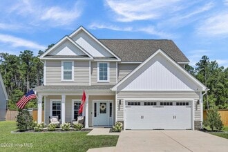 Building Photo - 821 Cooke Dr
