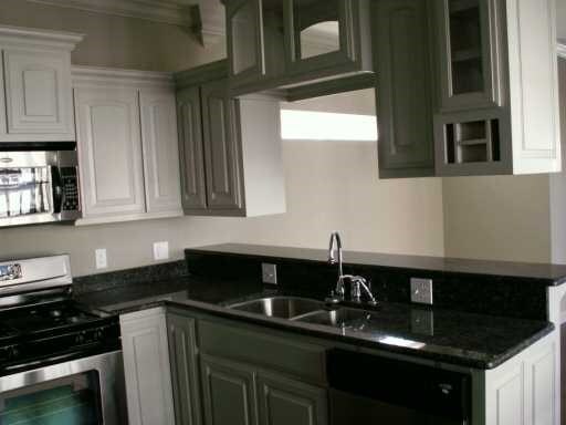 Foto del edificio - 570 N Tennyson Ln