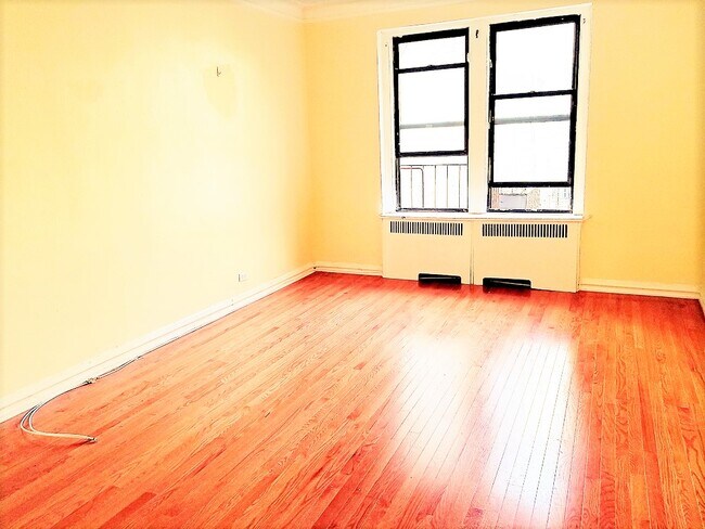 Foto del edificio - 275 Fort Washington Ave