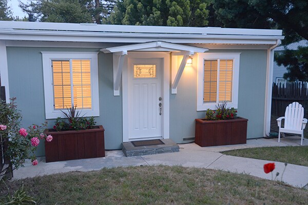 Foto del edificio - 2835 Whipple Ave