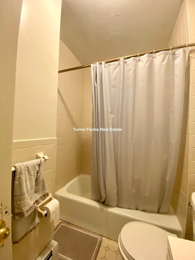 20 Chetwynd Rd Somerville, MA 02144 Alquileres en Somerville, MA