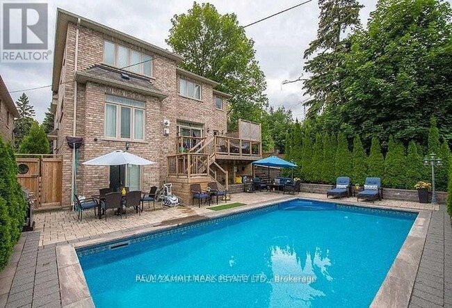 Photo du bâtiment - 90 Grandview Ave