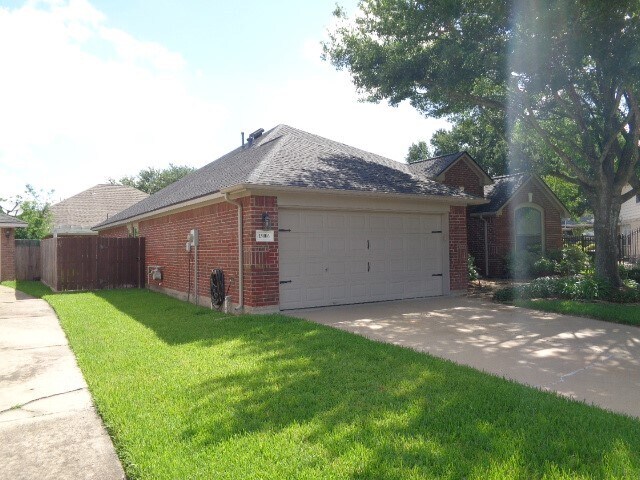 Foto del edificio - 13006 Brayton Ct