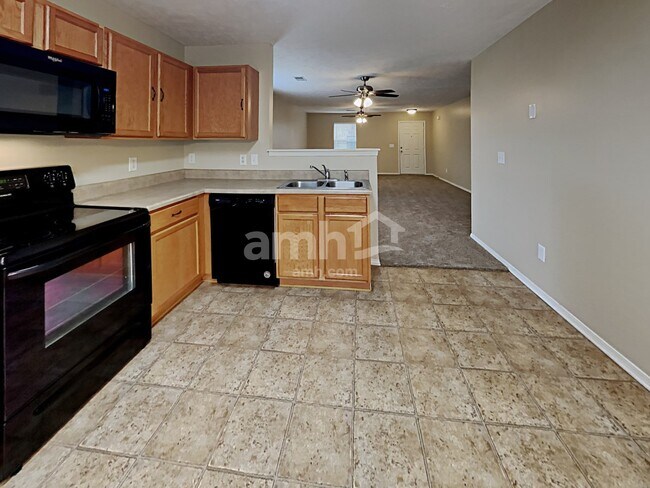 Building Photo - 5000 Hancock Cir