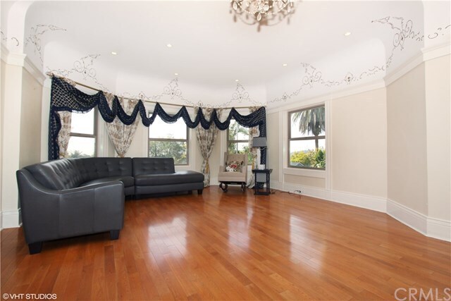 Foto del edificio - 275 Robincroft Dr