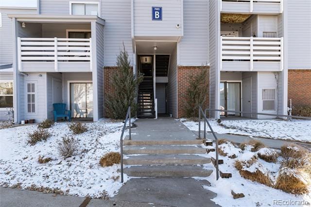 Foto del edificio - 7665 E Eastman Ave