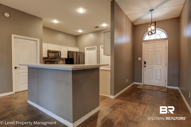 Building Photo - 15307 Hearthstone Dr