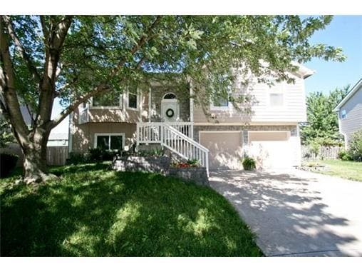 Front of House - 1045 N Lincoln St