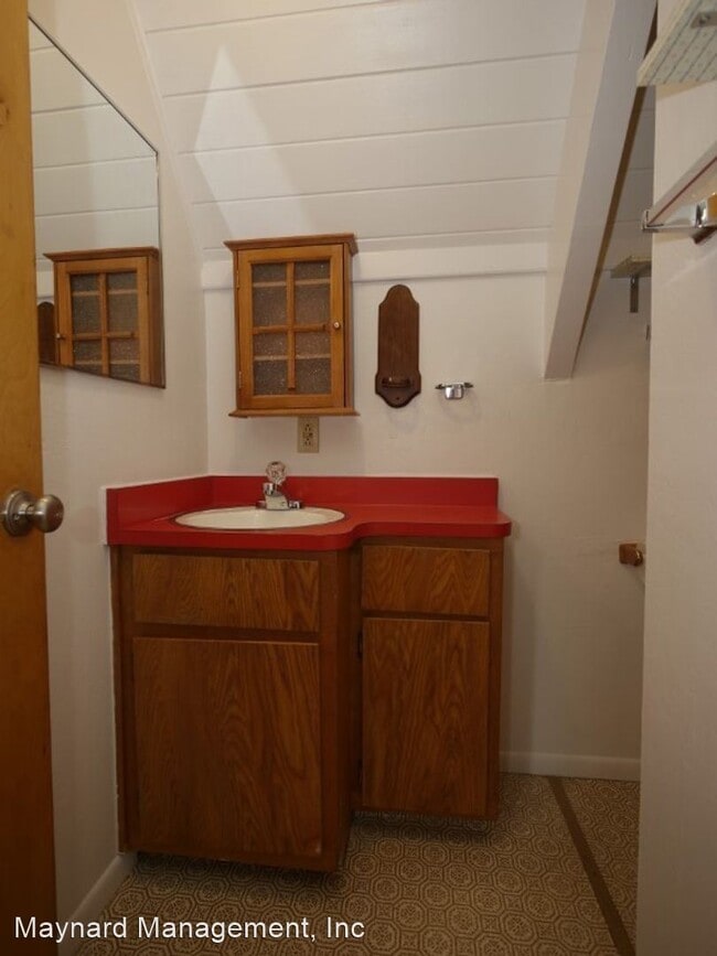 Building Photo - 1 br, 1 bath House - 16870 Alpine Dr.