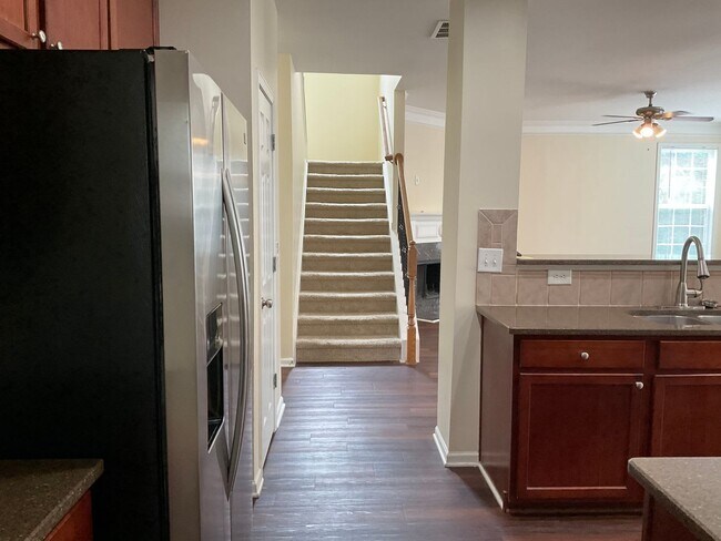 Foto del edificio - 182 Rutlidge Park Ln