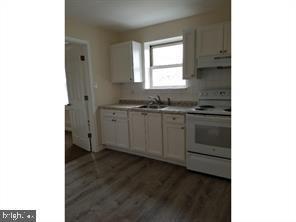 Primary Photo - 6 Wallace Ave