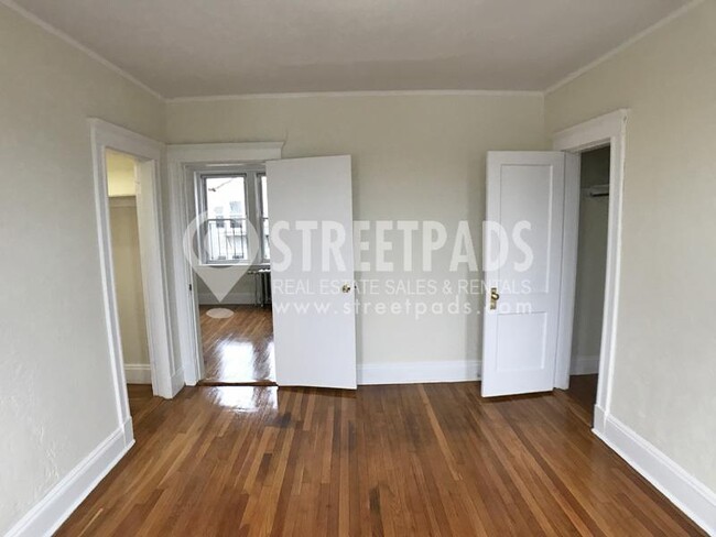Foto del edificio - 1 bedroom in Boston MA 02215