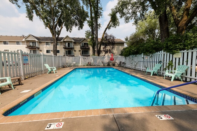 Building Photo - Wedgewood Place Apartments