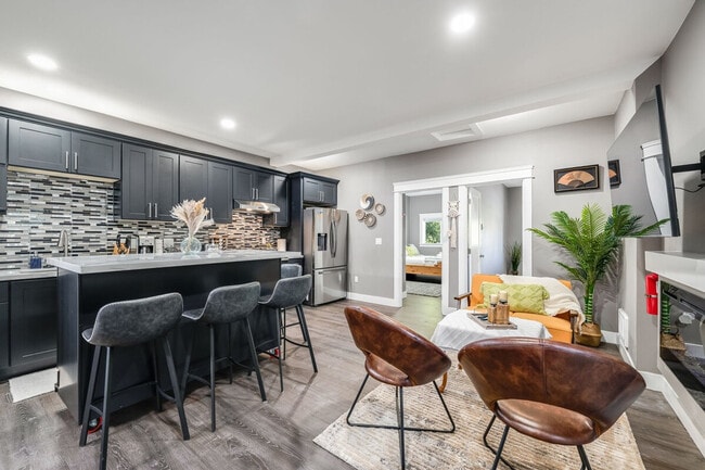 Building Photo - 21031 NE 4th St