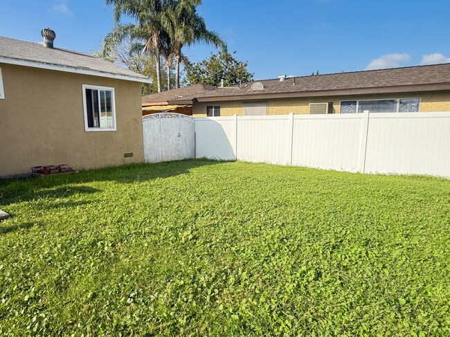 Building Photo - 16735 E Devanah St